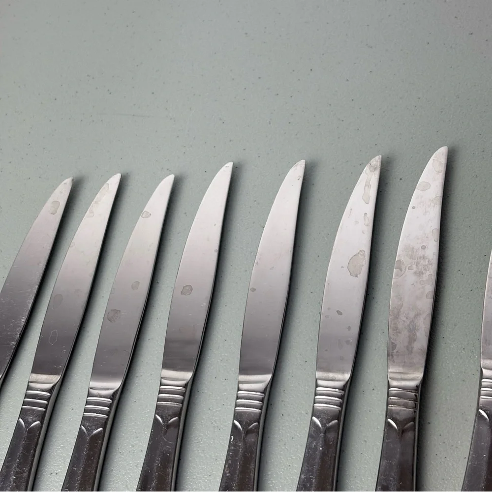 Oneida New York Stainless Steel Table Knives Lot of 8 1880 Hospitality Flatware